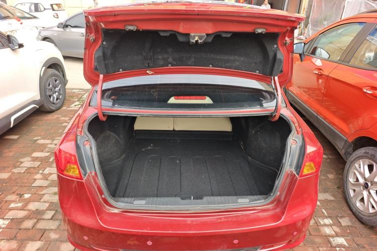 Used Buick Excelle 2015 1.5L Automatic Classic Model
