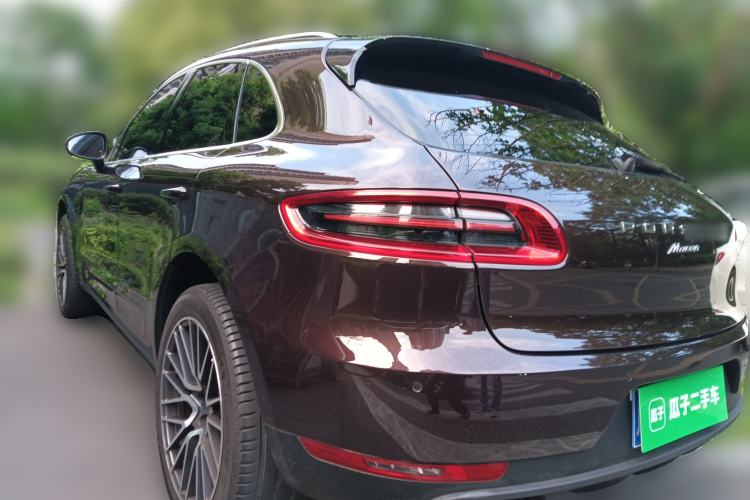 Used Porsche Macan 2017 Macan 2.0T Rear Left 45 Deg