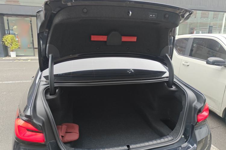 Used BMW 5 Series 2022 Second Facelift 530Li Leading Edition M Sport Package
