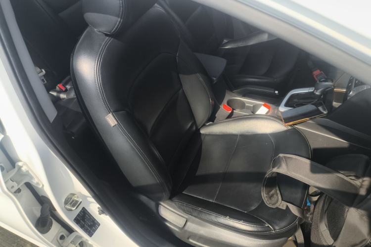 Used Hyundai Elantra (6th Generation / Lingdong) 2016 1.6L Automatic ZhiXuan – Elite Version
