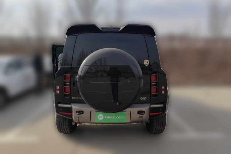 Used Land Rover Defender 2025 110 3.0T P400 – Dynamic HSE