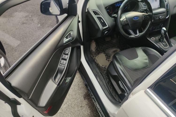 Used Ford Focus 2015 Sedan EcoBoost 180 Automatic Elite Model