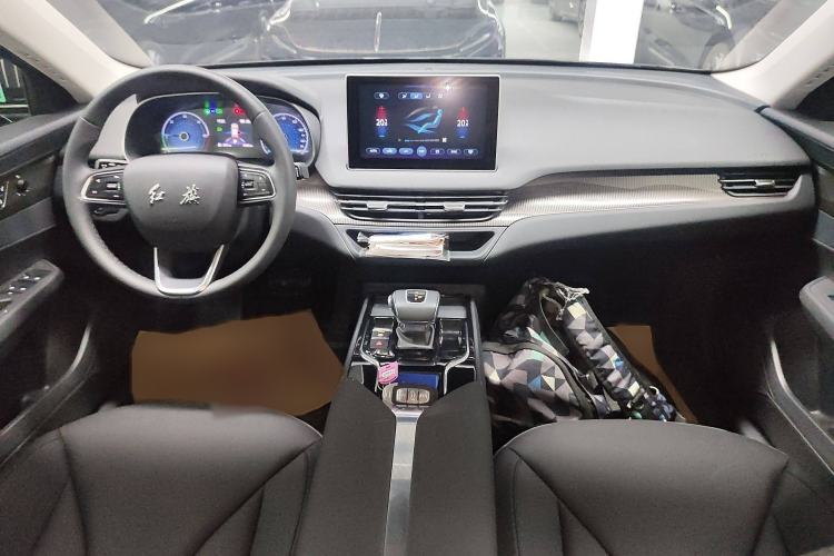 Used Hongqi E-QM5 2022 431 km Charge & Enjoy Edition
