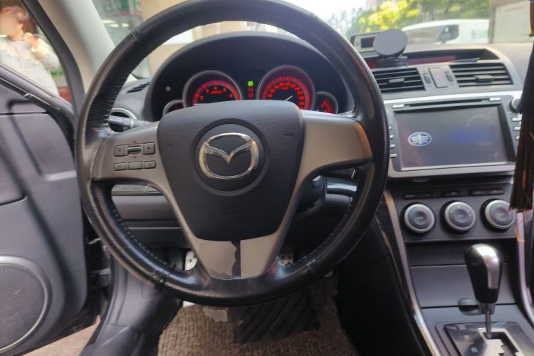 Used Mazda 6 2011 Coupe 2.0L Automatic Elite Edition Steering Wheel
