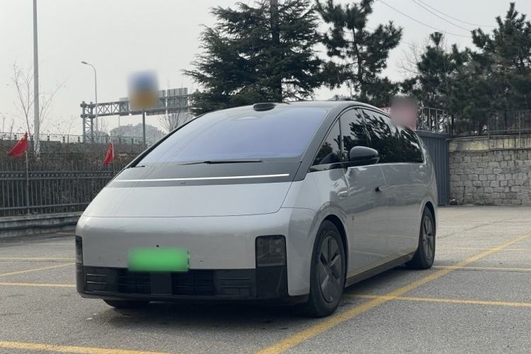 Used Li Auto MEGA 2025 Home Family Special Edition