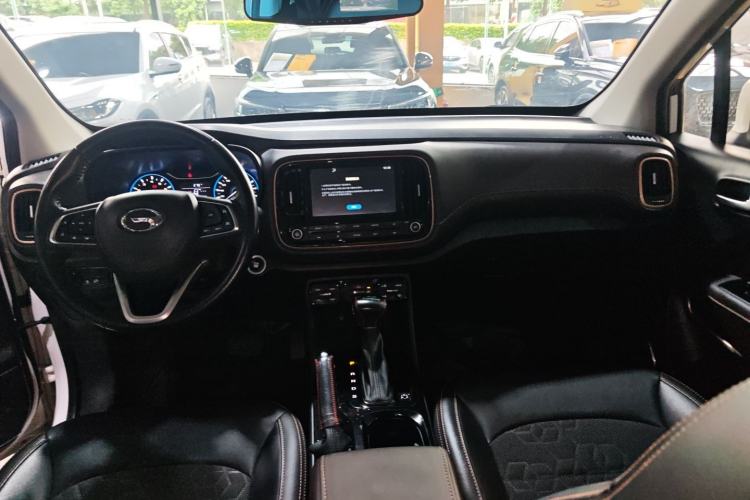 Used GAC Trumpchi GS3 2019 235T Automatic Elite Edition Center Console