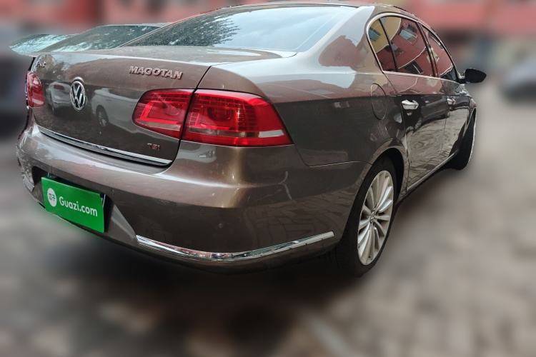 Used Volkswagen Magotan 2013 1.8TSI Premier Model Rear Right 45 Deg