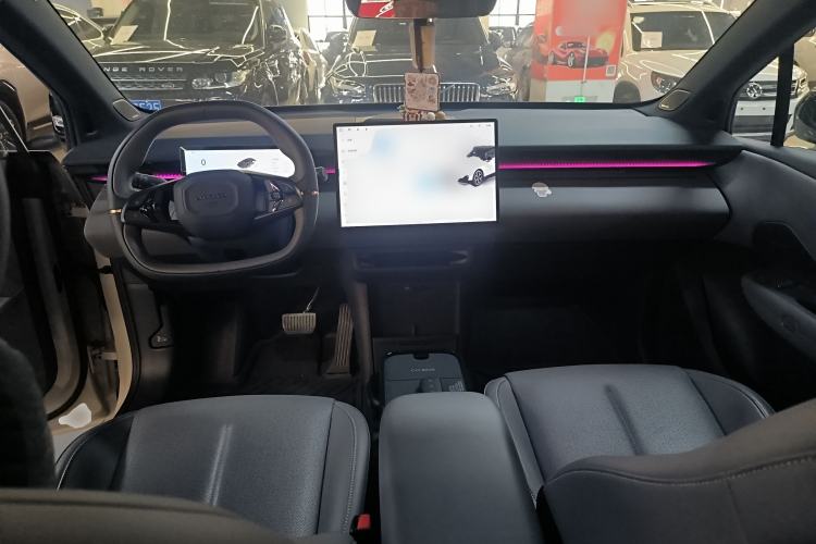 Used Lynk & Co Z20 2025 530 km Range Rear-Wheel Drive Pro
