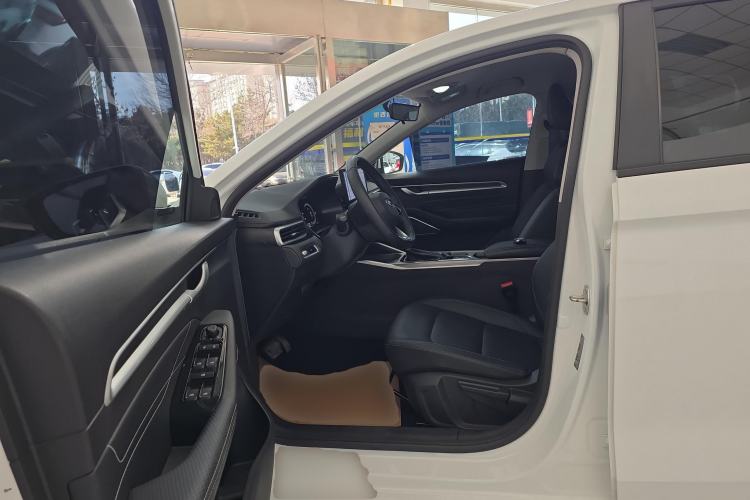 Used Geely Auto Emgrand 2023 4th Generation Champion Edition 1.5L CVT Luxury Model
