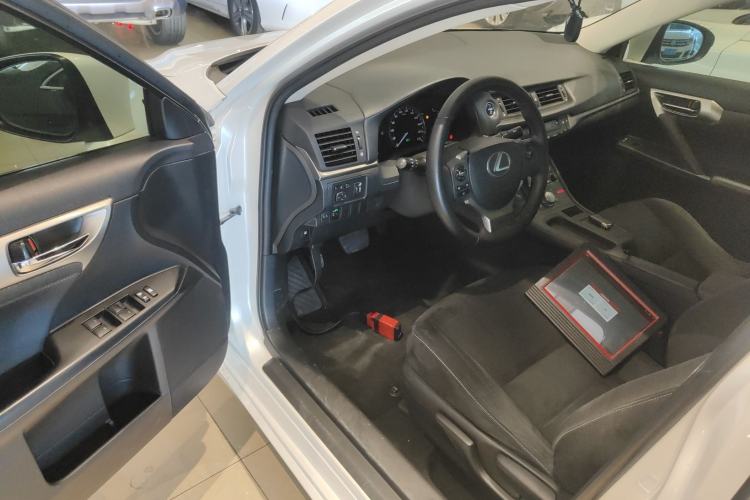 Used Lexus CT 2014 CT200h Elite Edition Monochrome