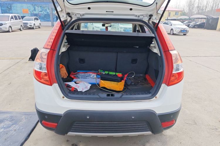 Used Dongfeng Aeolus H30 2013 CROSS 1.6L Manual Luxury Model
