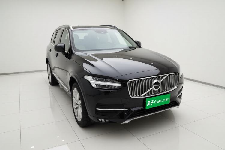 Used Volvo XC90 2019 T6 Zhiyi Edition 7-Seater China V Emission Standard Front Right 45 Deg