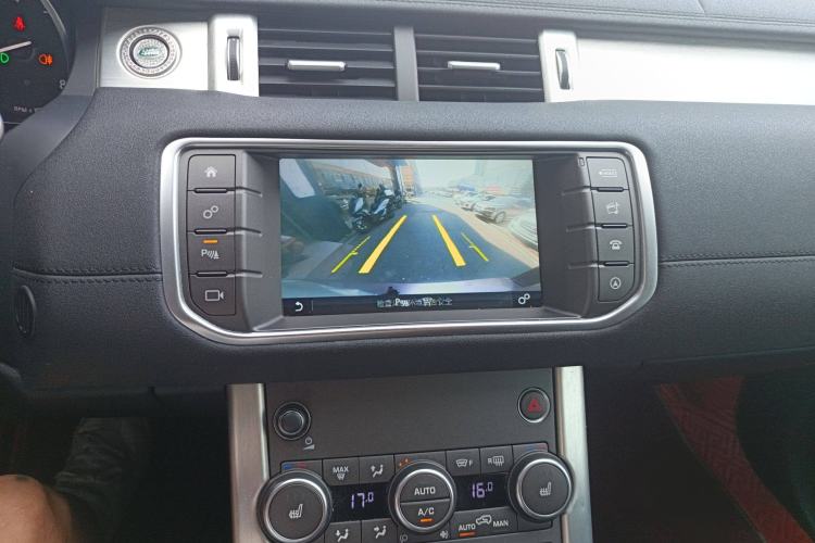 Used Land Rover Range Rover Evoque 2017 2.0T SE Smart Glow Edition
