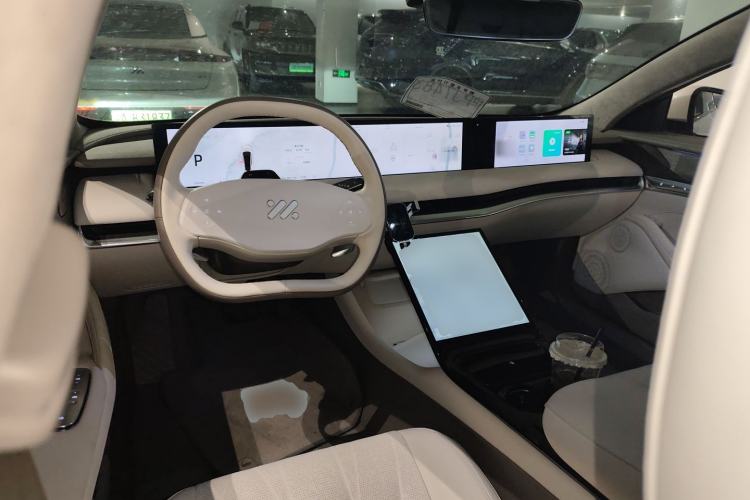 Used IM L7 2022 Dynamic Model
