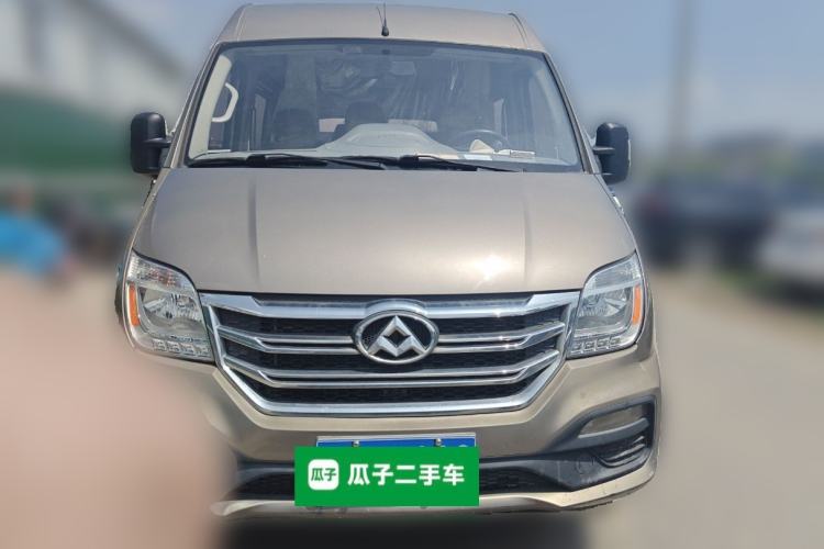 Used SAIC MAXUS Xintu V80 2018 2.5T AMT Elite Edition Short Wheelbase Mid-Roof Design 5-6 Seater Front