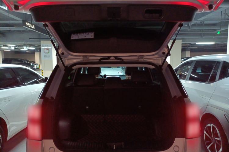 Used AION V 2024 Aion Tyrannosaurus 650 Smart Luxury Edition Trunk