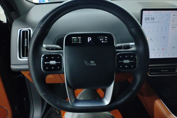 Used Li Auto L8 2023 Pro Model
