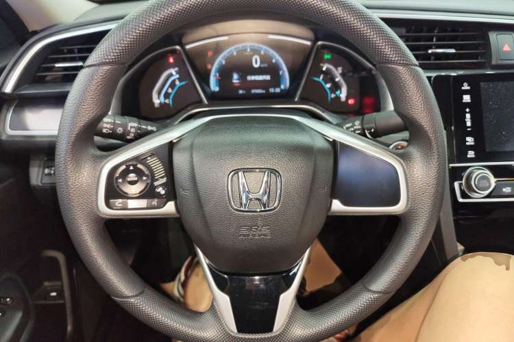 Used Honda Civic 2016 220TURBO CVT Luxury Edition