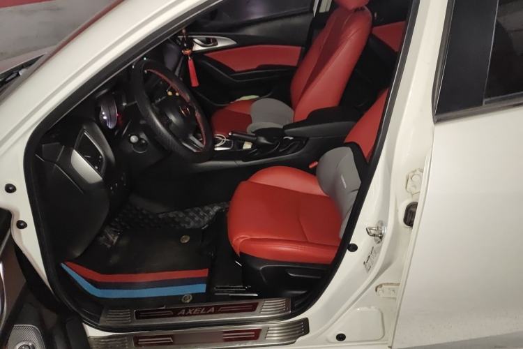 Used Mazda 3 Axela 2017 Sedan 1.5L Automatic Comfort Model Emission Standard China V
