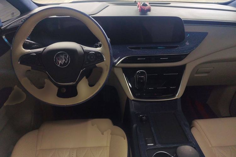 Used Buick GL8 2021 ES Landtrek 653T Comfort Edition