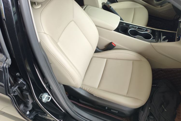 Used Buick Regal 2020 552T Elite Edition Right Front Seat