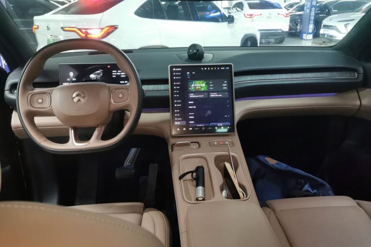 Used Nio ES6 2024 75 kWh
