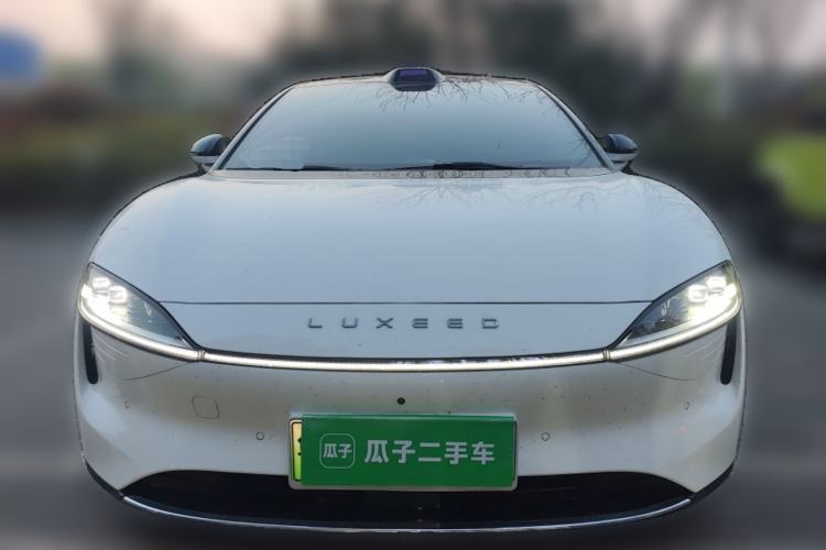 Used Hima Luxeed S7 2024 Max Front