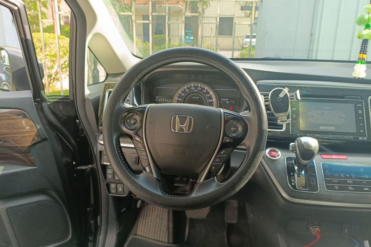 Used Honda Elysion 2016 2.4L Supreme Edition
