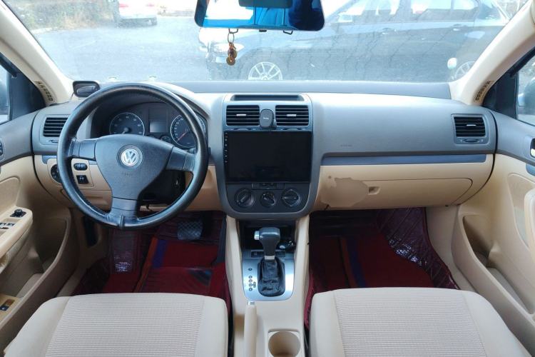 Used Volkswagen Sagitar 2009 1.6L Automatic Fashion Edition
