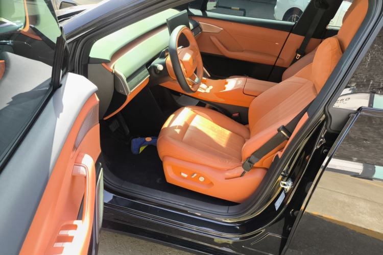 Used ONVO L60 2024 60 kWh Rear-Drive Version