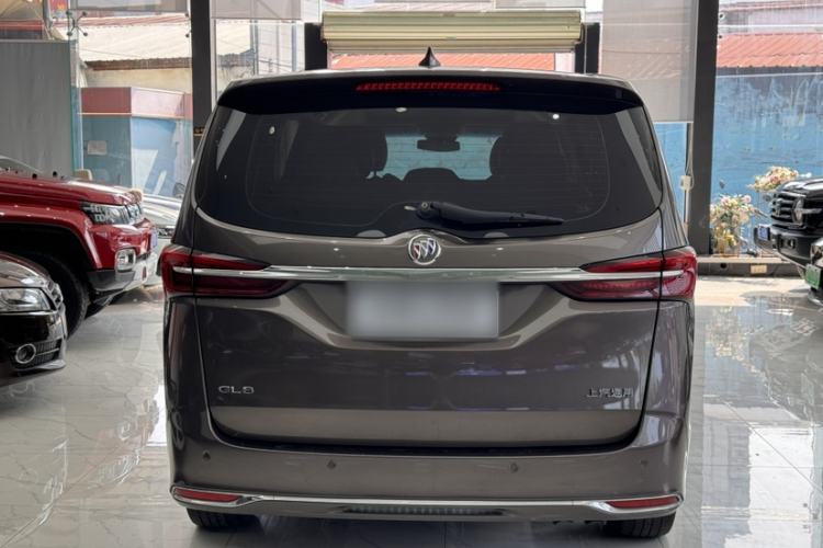 Used Buick GL8 2023 Land Executive Class Smart Enjoyment Model
