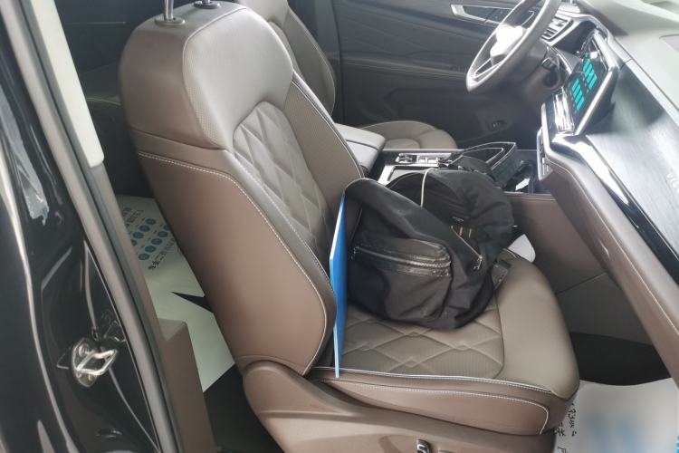 Used Volkswagen Viloran 2024 380TSI Premium Edition Right Front Seat