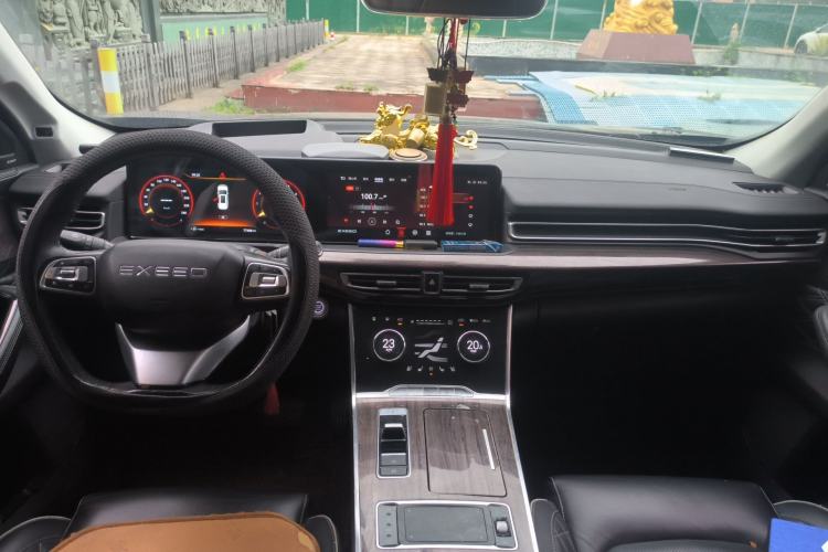 Used EXEED Lanyue 2021 400T Two-Wheel-Drive Xingrui Pro Edition 7-Seater
