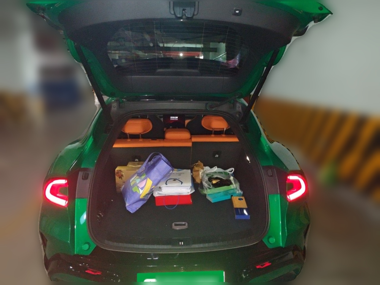 Xiaomi Auto YU7 2025 Ultra-Long Range High-Performance All-Wheel-Drive Max Edition — снимка 19