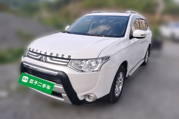 Used Mitsubishi Outlander 2013 2.0L 4x4 Urban Navigation Edition 5 Seats