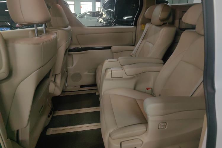 Used Toyota Alphard 2012 3.5L Luxury Edition