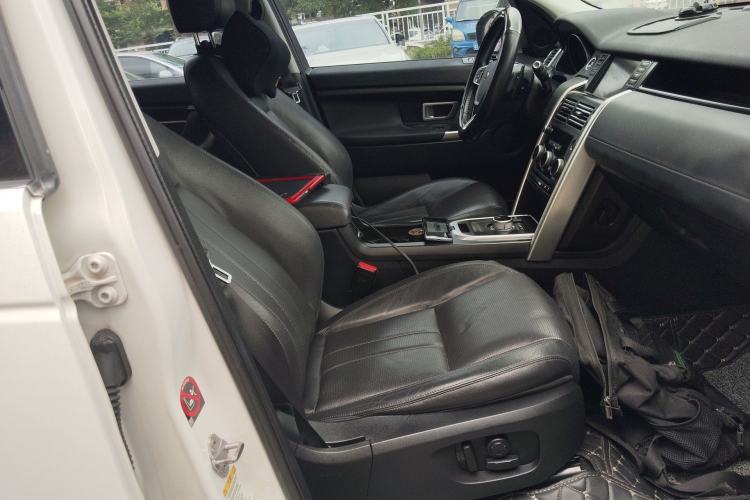 Used Land Rover Discovery Sport 2016 2.0T SE Right Front Seat