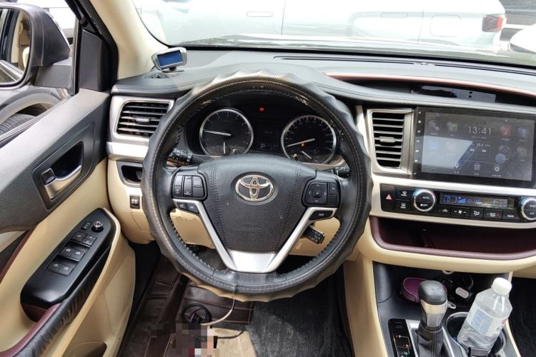 Used Toyota Highlander 2015 2.0T Four-Wheel Drive Luxury Edition 7-Seater
