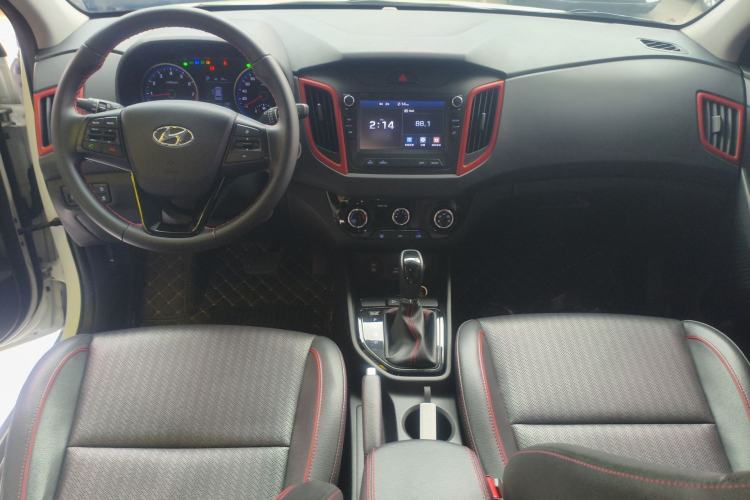 Used Hyundai ix25 2017 1.4T Automatic Smart Version
