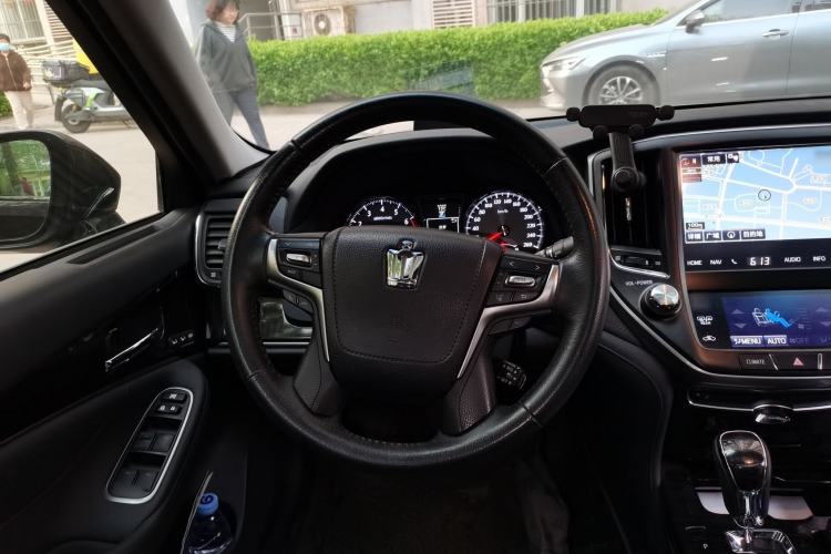 Used Toyota Crown 2015 2.0T Luxury Edition Steering Wheel