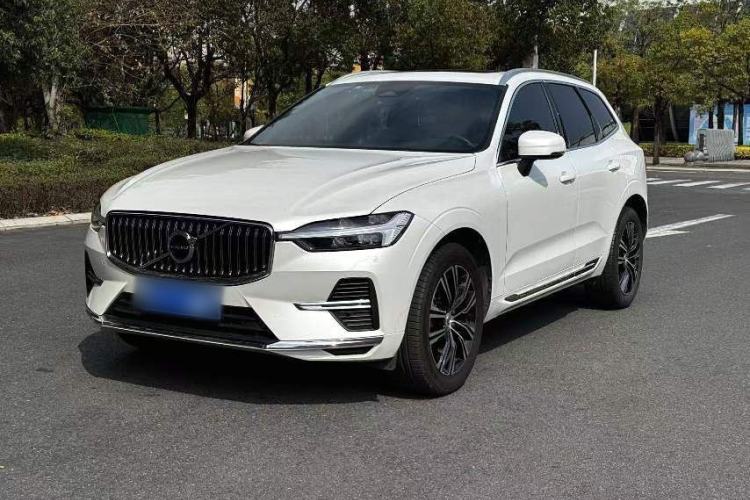 Used Volvo XC60 2022 B5 4x4 Smart Luxury Edition