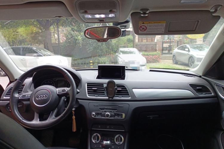 Used Audi Q3 2015 35 TFSI Comfort Model