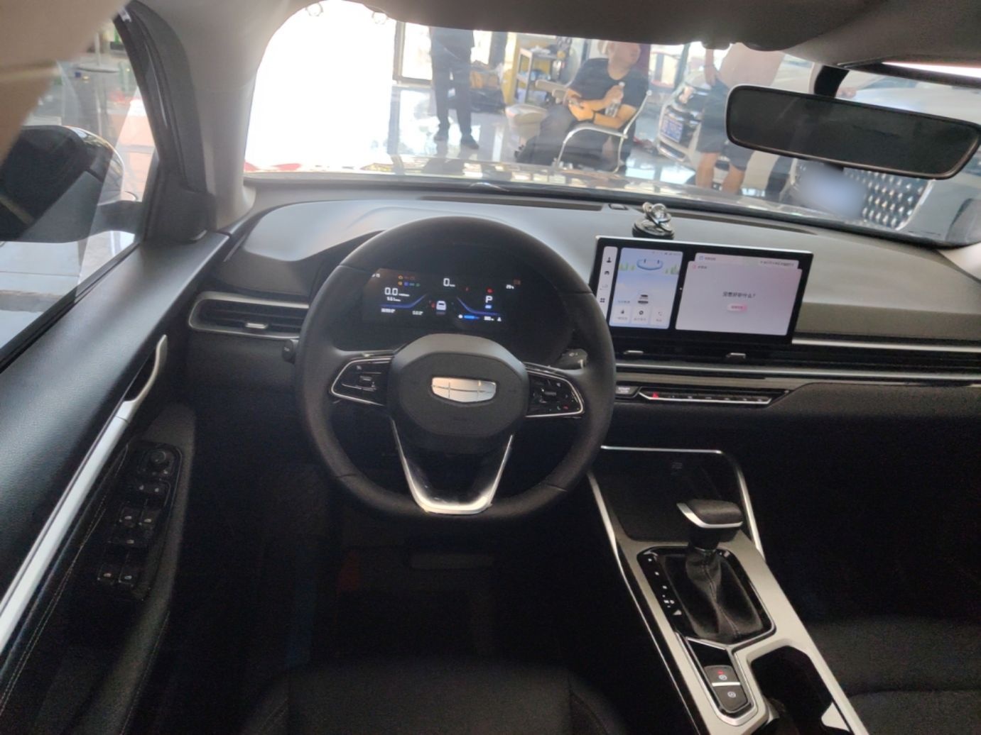 Geely Auto Emgrand 2026 Model 4th Generation 4 Millionth Anniversary Edition 1.5L CVT Overdrive Edition — снимка 15