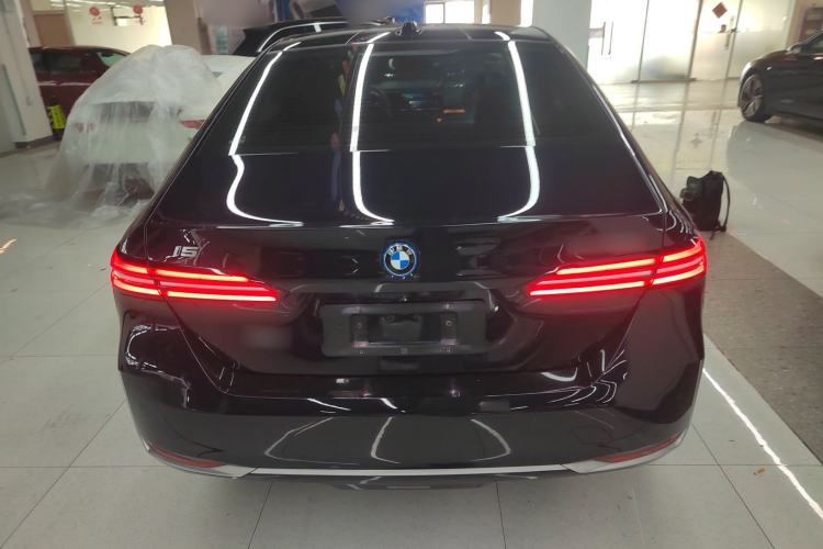 Used BMW i5 2024 eDrive 35L Luxury Package
