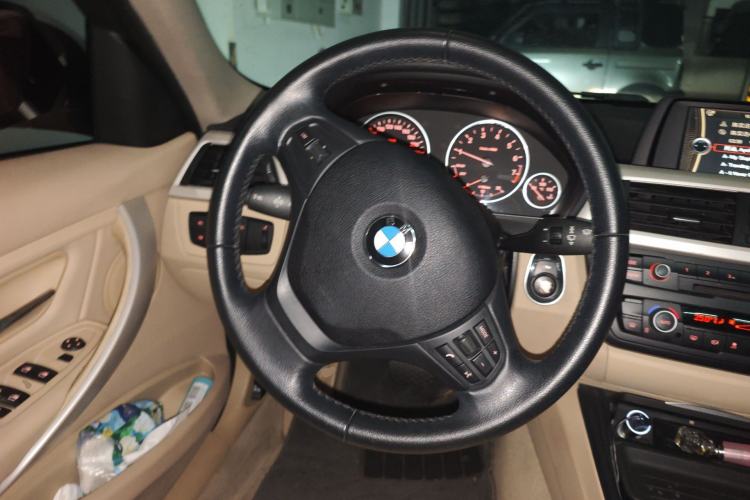 Used BMW 3 Series 2013 320Li Fashion Model
