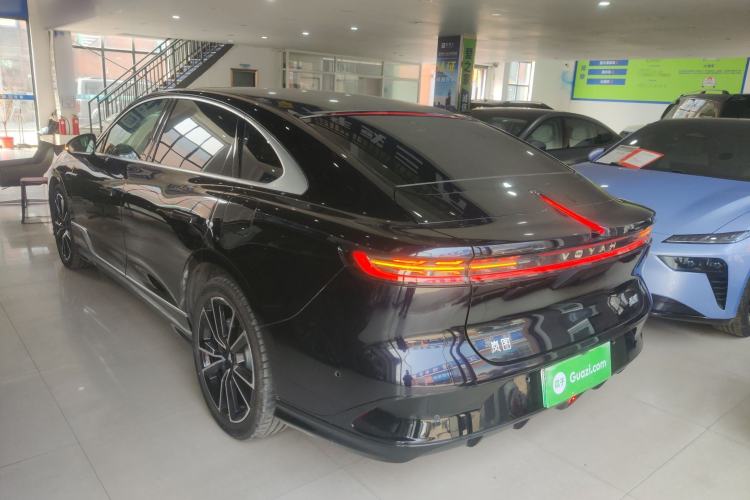 Used VOYAH PASSION 2024 PHEV Four-Wheel Drive Ultra-Long Range Flagship Model
