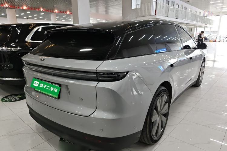 Used Li Auto i6 2025 Model Four-Wheel-Drive Standard Type Rear Right 45 Deg