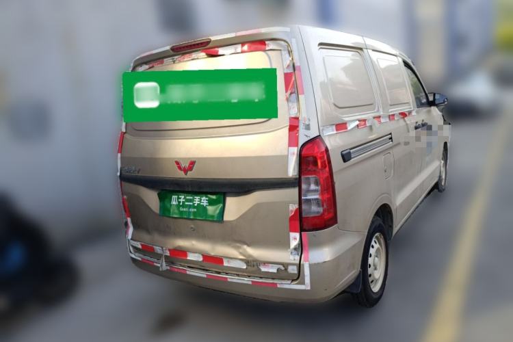 Used Wuling Hongguang V 2019 1.5L Base Window-Sealed Vehicle China VI LAR