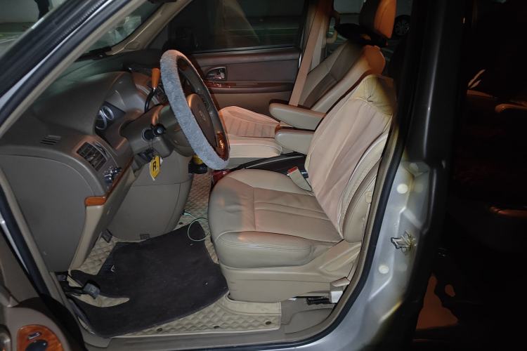 Used Buick GL8 2011 2.4L CT Comfort Edition
