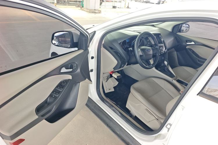 Used Ford Focus 2017 Sedan 1.6L Automatic Comfort Plus SmartDrive Edition
